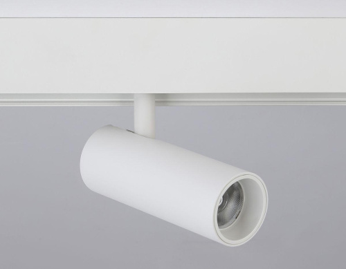 Трековый светодиодный светильник Ambrella light Track System Magnetic GL3819 Трековый светодиодный светильник Ambrella light Track System Magnetic GL3819