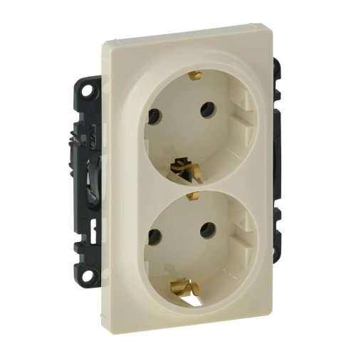 Розетка двойная Legrand Valena Life 16A 250V с/з безвинтовой зажим слоновая кость 753227 Розетка двойная Legrand Valena Life 16A 250V с/з безвинтовой зажим слоновая кость 753227