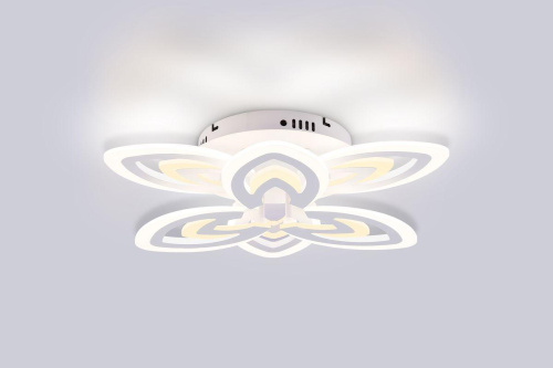 Потолочная светодиодная люстра Ambrella light Acrylica Original FA4546 Потолочная светодиодная люстра Ambrella light Acrylica Original FA4546