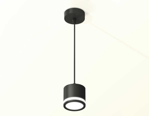 Комплект подвесного светильника Ambrella light Techno Spot XP (A2333, C8111, N8415) XP8111020 Комплект подвесного светильника Ambrella light Techno Spot XP (A2333, C8111, N8415) XP8111020