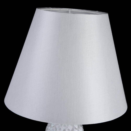 Настольная лампа Maytoni Contrast ARM220-11-W Настольная лампа Maytoni Contrast ARM220-11-W