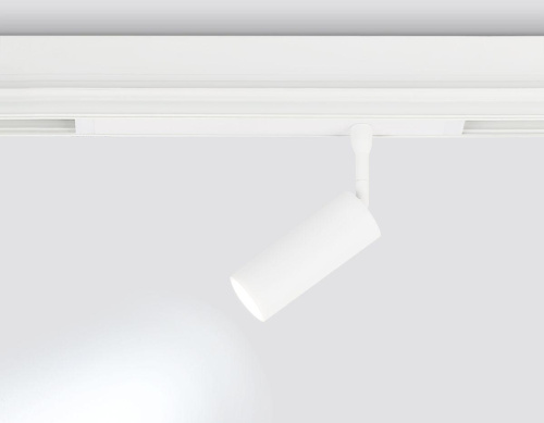 Трековый светодиодный светильник Ambrella Light Track System Magnetic 220V GL1201 Трековый светодиодный светильник Ambrella Light Track System Magnetic 220V GL1201